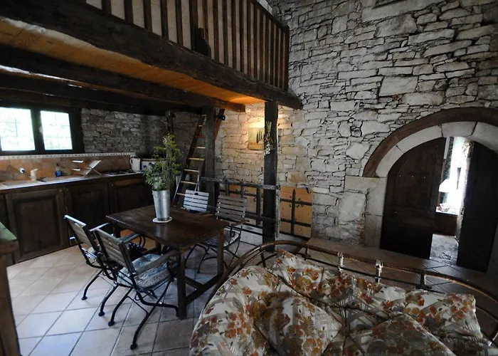 乡村民宿 拉康泰莱斯贾丁斯乡村民宿 Lunan